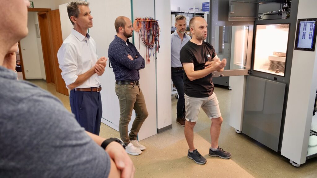 Rundgang InnovatiQ Hausmesse 2024