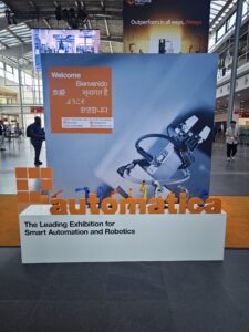 Automatica-Aufsteller Eingang